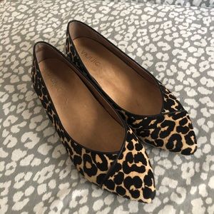 Vionic Caballo flats Leopard 9 WIDE